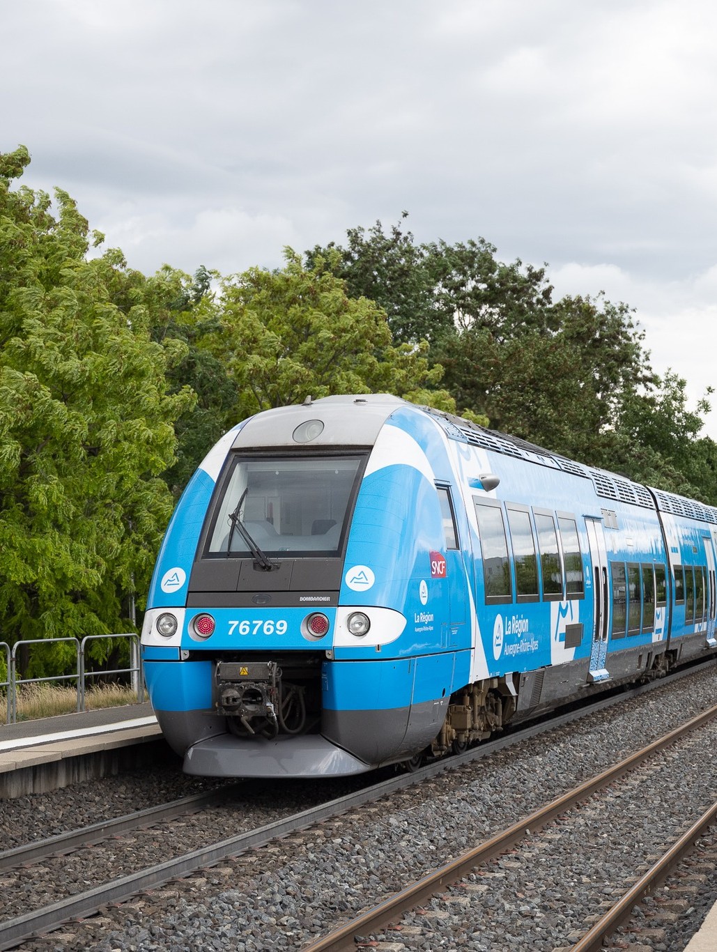TRAIN SNCF Region AURA credit Region AURA Affiche Covoiturage - SMAPS